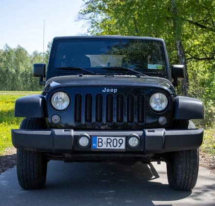 Jeep Wrangler cena 113900 przebieg: 133000, rok produkcji 2017 z Zambrów małe 352